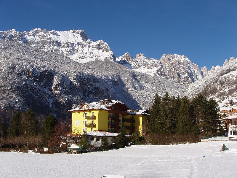 Lake&Nature Hotel Gloria Molveno Zewnętrze zdjęcie