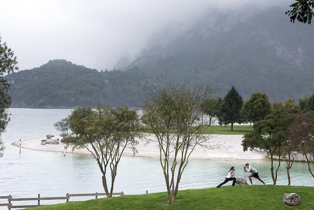 Lake&Nature Hotel Gloria Molveno Zewnętrze zdjęcie